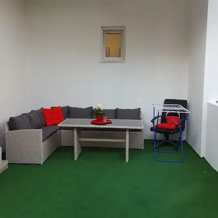D&d Apartment *